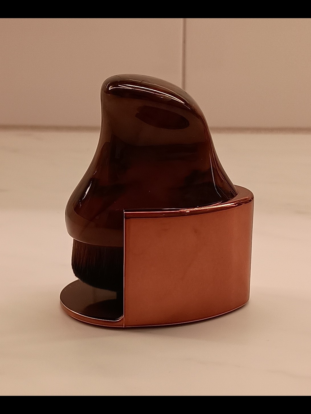 Danessa Myricks Beauty Yummy Face 2.0 Teardrop Kabuki Complexion Brush
